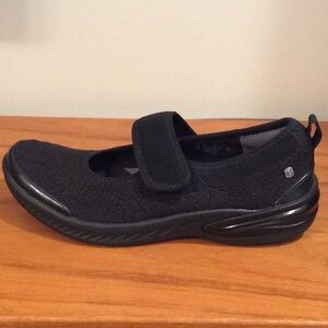 Women’s BZees Black Mary Jane style. Sz.8